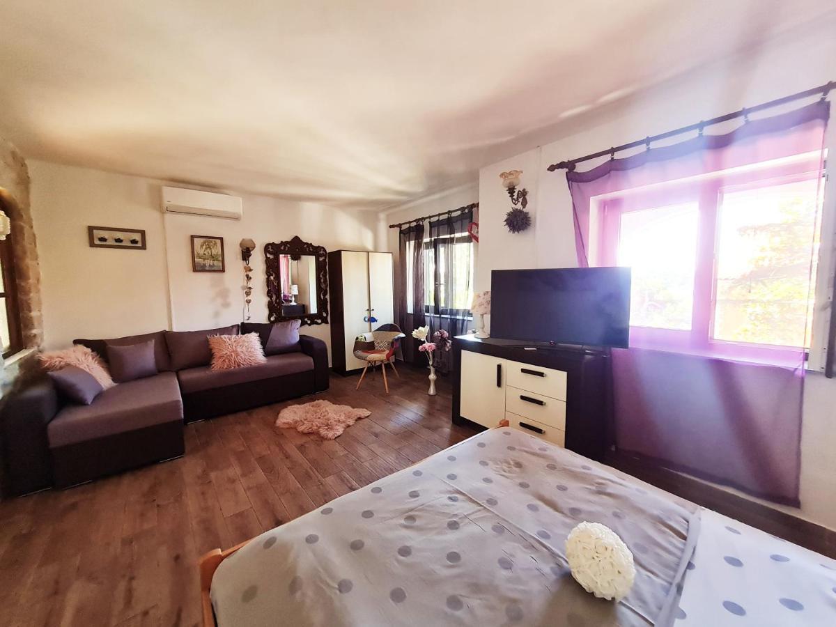 Apartment Sunshine Mali Losinj Ngoại thất bức ảnh
