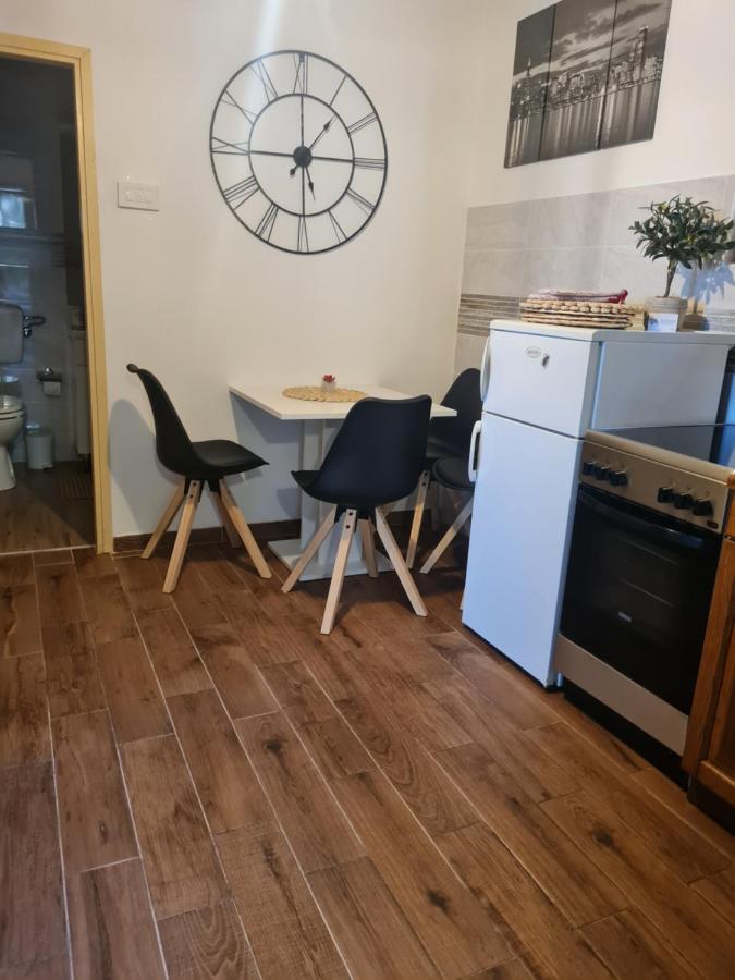 Apartment Sunshine Mali Losinj Ngoại thất bức ảnh