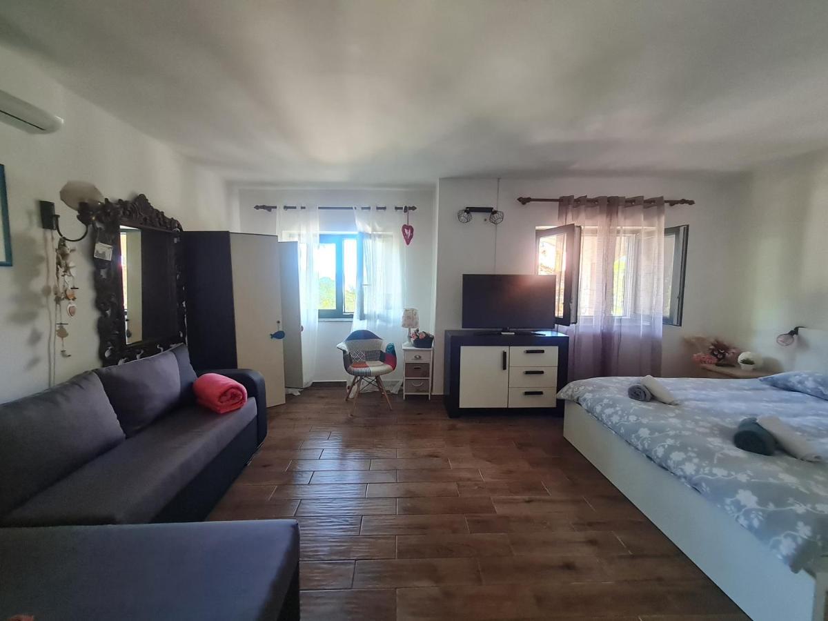 Apartment Sunshine Mali Losinj Ngoại thất bức ảnh