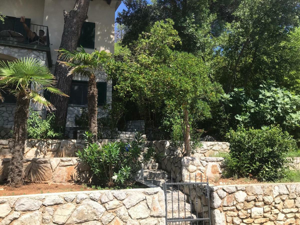 Apartment Sunshine Mali Losinj Ngoại thất bức ảnh