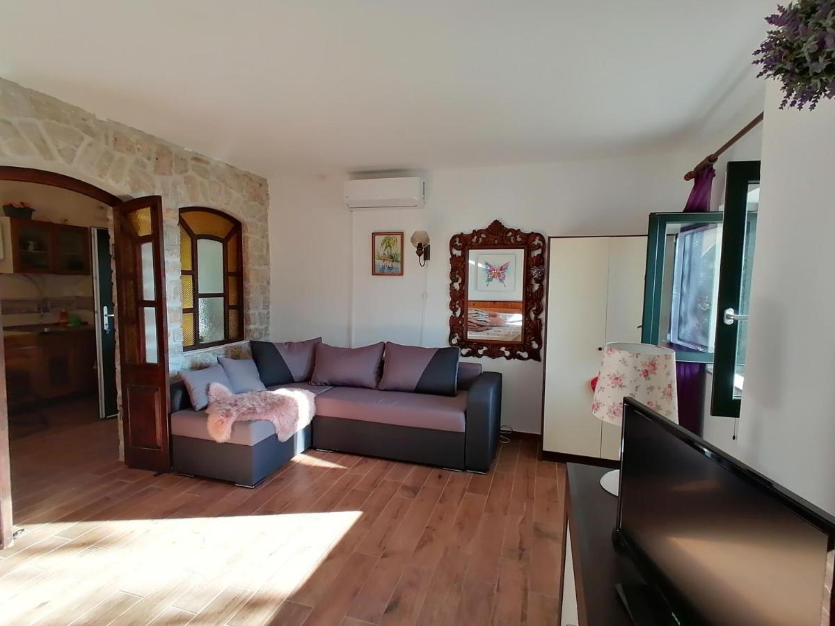 Apartment Sunshine Mali Losinj Ngoại thất bức ảnh